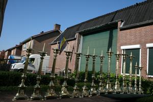 Candle Sticks Polished And Varnished en Brass / Bronze, Belgium and France 19th century