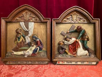 Stations Of The Cross style Gothic - style en Plaster polychrome / Oak Frames / Backside Zinc, Dutch 19 th century ( Anno 1890 )