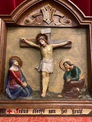 Stations Of The Cross style Gothic - style en Plaster polychrome / Oak Frames / Backside Zinc, Dutch 19 th century ( Anno 1890 )