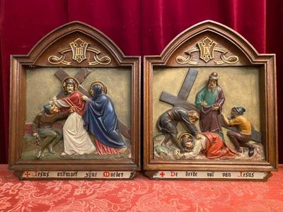 Stations Of The Cross style Gothic - style en Plaster polychrome / Oak Frames / Backside Zinc, Dutch 19 th century ( Anno 1890 )