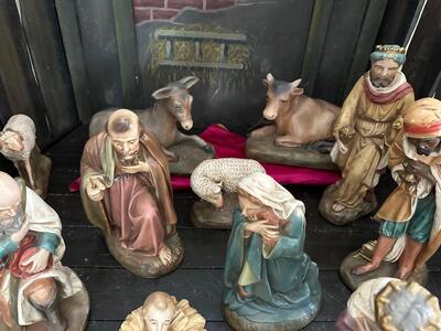 Nativity Set  style Gothic - Style en Plaster polychrome, Belgium  19 th century