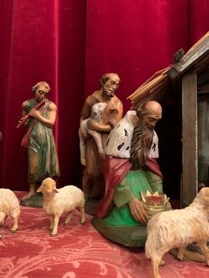 Nativity Set en hand-carved wood polychrome, Southern Germany 20th century