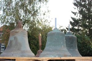 Bronze Church Bells. Largest Bell Has Been Sold ! en bronze, Belgium 19th century