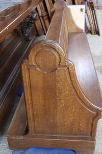 Inventory Of Small Chapel 2 Rows Of Oak Pews And Front Parts 2 Pews Available  en Oak wood, Belgium 20th century. ABOUT 1920