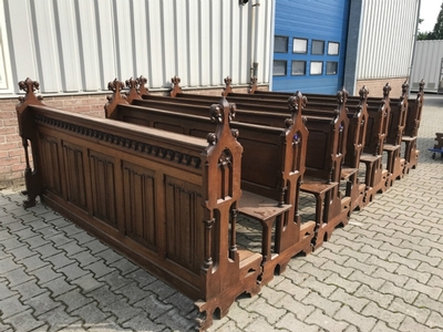 Pews  style Gothic - style en Oak wood, Dutch 19th century