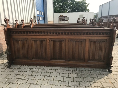 Pews  style Gothic - style en Oak wood, Dutch 19th century