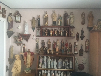 Large Collection Of Statues  en plaster polychrome, Terra - Cotta, Porcelain etc, Belgium 19th & 20th Century