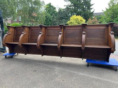 Choir Seats Total 14,45 Meters Lenght style Gothic - Style en Oak wood, Belgium  19 th century ( Anno 1865 )