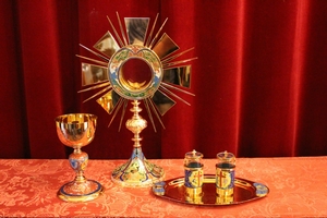 Chalice, Monstrance, Cruets. en brass / gilt / emaille, 20th century