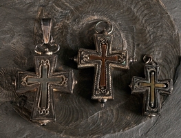 Enkolpia / Moniles Orthodox Pectoral Crosses With Relics Inside  en Full silver, Eastern Germany 19th century