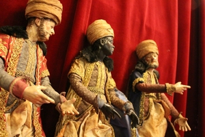 The Three Magi Exceptionally Hand-Carved-Dressed Imaginations / Wood  en hand-carved wood polychrome / Dressed, Naples Italy 18 / 19 th century