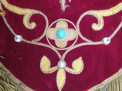 4 BAROQUE-STYLE Exceptional And High Quality Complete Canopy Ornaments.