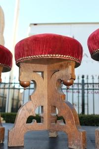 Choir Seats en Oak / Red Velvet, Belgium 19th century