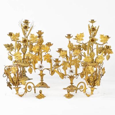 Floral Candle Holders With Matching Wall Sanctuary Lights en Brass / Bronze / Gilt, France 19 th century