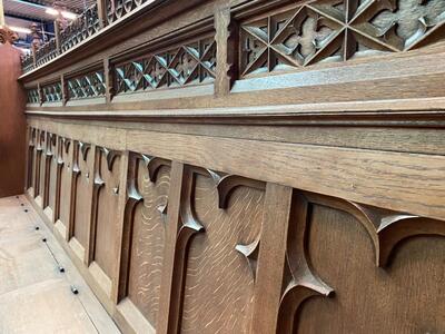 Choir Seats  style Gothic - Style en Oak Wood , Belgium  19 th century