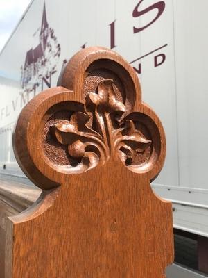 Pews style Gothic - style en Oak wood, Belgium 19th century