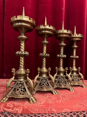 Matching Candle Sticks Height Without Pin. style Romanesque - Style en Bronze, France 19 th century ( Anno 1865 )