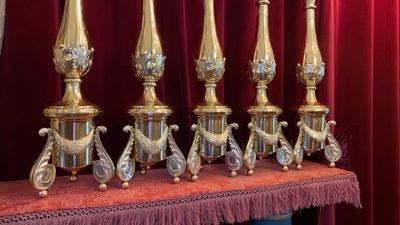 Matching Candle Sticks Measures Height Without Pin. style BAROQUE-STYLE en Brass / Bronze / Polished and Varnished, Berendrecht Belgium 19 th century ( Anno 1874 )