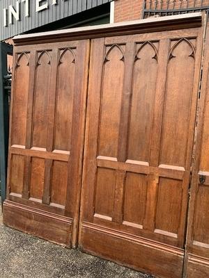 Panneling Total Length 425 Cm. style Gothic en Oak Wood, Belgium 19th century
