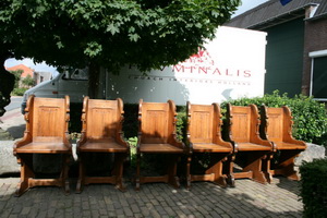 Choir Seats style Gothic - style en Oak wood, Dutch 19th century