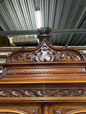 Complete Bedroom Expected ! style Gothic - style en Walnut wood , Paris - France 19 th century