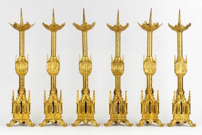 Matching Candle Sticks Height Without Pin. style Gothic - Style en Bronze / Brass / Gilt, France 19 th century