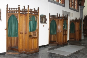 Confessionals  style Gothic - style en wood oak, Belgium 19th century