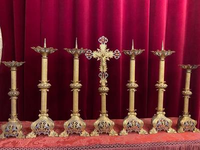 Altar - Set Candle Sticks With Matching Cross. Height Cross: 64 Cm  H X 24 Cm W. X 16 D. Measures Candle Sticks H 55 Cm Without Pin style Romanesque - Style en Brass / Bronze / Gilt, France 19 th century ( Anno 1865 )