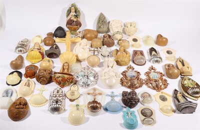 Very Large Collection Holy Water Holders en Wood / Glass / Brass / Porcelain / Composite Etc.., 19th &20 th century