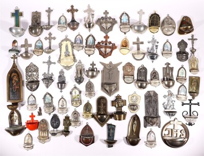 Very Large Collection Holy Water Holders en Wood / Glass / Brass / Porcelain / Composite Etc.., 19th &20 th century