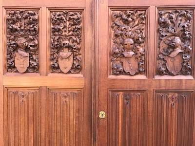 Exceptional Castle Doors  style Gothic - style en Oak wood, France 19th century