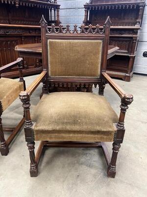 Dining Room style Gothic - Style en Walnut wood , France 19 th century