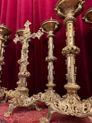 Altar - Set Measures Candle Sticks Without Pin style Romanesque - Style en Bronze / Polished and Varnished, France 19 th century ( Anno 1865 )