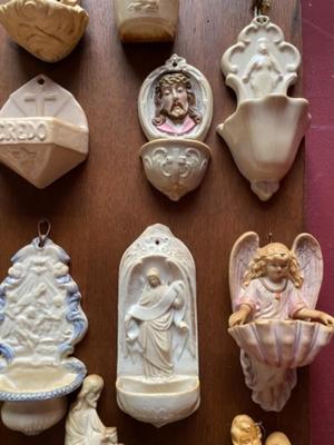 Collection Holy Water Holders  en Porcelain / Glass / Stone / Wood / Etc, Belgium / Netherlands  19 th century & 20 th Century