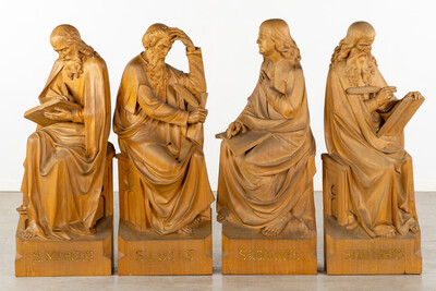 Four Exceptional Wood Sculptures Of The Four Evangelists. (L:44 X W:18 X H:115 Cm) en Hand - Carved Wood ,