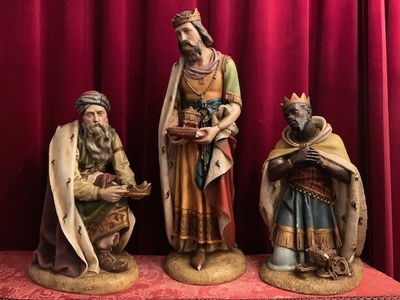 Three Magi style Gothic - style en plaster polychrome, Belgium 19th century