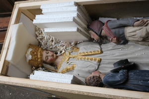 Packing Process Of A Large: N.D. La Salette Statue For U.S.A. 2016 en Terra-Cotta polychrome, FRANCE 19th century