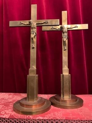 Matching Altar Crosses style ART - DECO en Brass / Bronze, Belgium 20th century (Anno 1930)