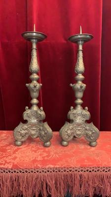 Candle Sticks Measures Without Pin style Baroque en Pewter, Belgium 19th century