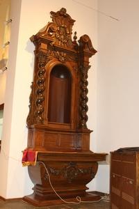 Stunning Pair Of Matching Heavily Carved High Quality Side-Altars / Baroque Anno About 1800 / Top Condition style Baroque en wood, Dutch 18th century. ANNO ABOUT 1775