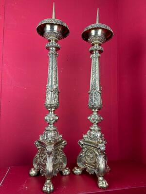 Candle Holders Measures Without Pin style Baroque - Style en Bronze, France 19 th century ( Anno 1865 )