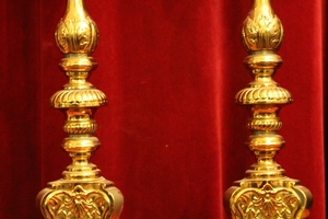 Candle Holders Measures Without Pin style Baroque - Style en Brass / Gilt, Belgium 19th century ( Anno 1850 )