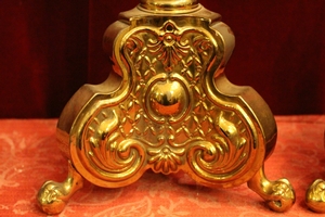 Candle Holders Measures Without Pin style Baroque - Style en Brass / Gilt, Belgium 19th century ( Anno 1850 )