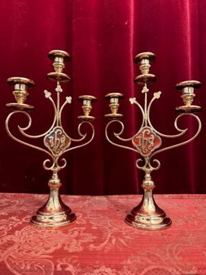 Candle Holders en Brass / Bronze / Polished and Varnished, Belgium  19 th century ( Anno 1885 )