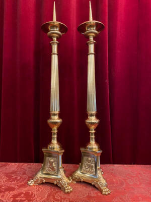 Candle Sticks Measures Without Pin en Brass / Bronze / Polished and Varnished, Belgium  19 th century