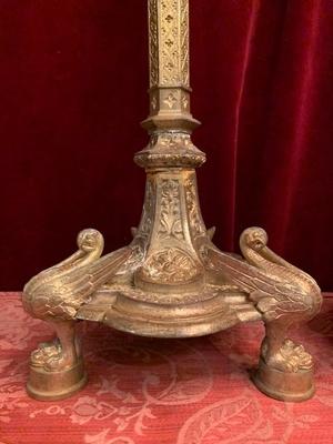 Candle Sticks Measures Without Pin. Could Be Polished. en Bronze / Gilt, France 19th century ( anno 1890 )