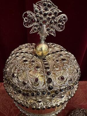 Exceptional Chalice & Ciborium By : Silversmith Adolf Tutsch. en  Silver / Filigree / Silver Marks Present / Stones, Austria 19 th century