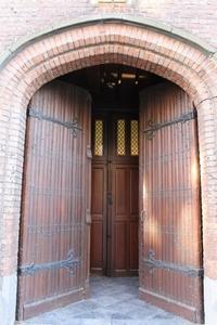 Exceptional Church Doors.  en Oak wood, Belgium 19th century / 1905