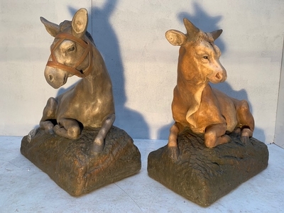 Exceptional Large Figures Of Ox And Donkey  en plaster polychrome, Belgium 19th century