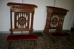 Kneelers style gothic en OAK, Dutch 19th century